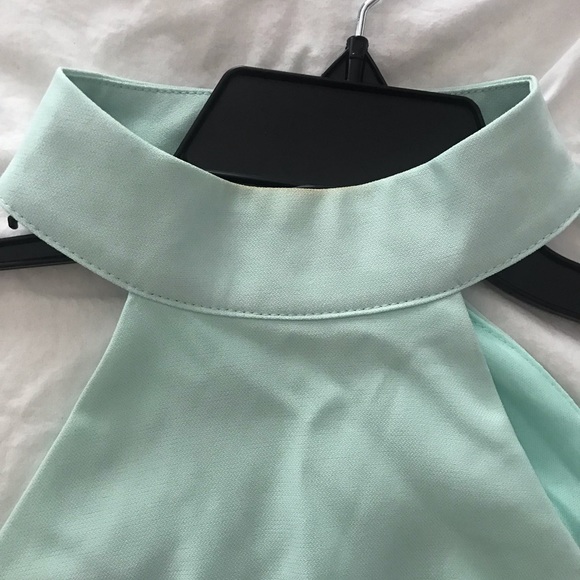 Dress - Picture 3 of 4